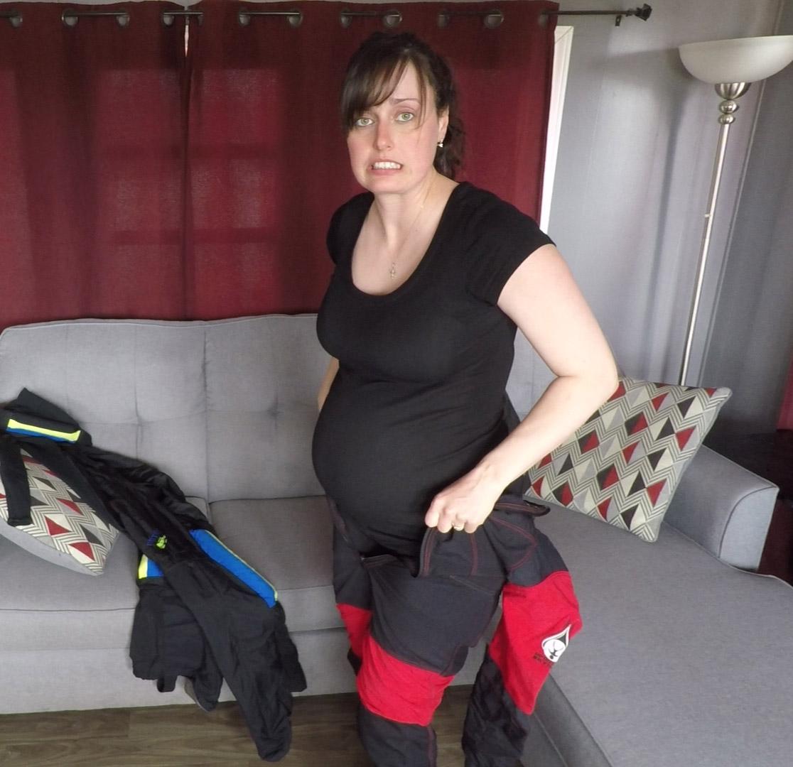 skydiving-pregnant.jpg