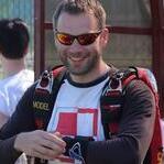 Tomek-skydiverek