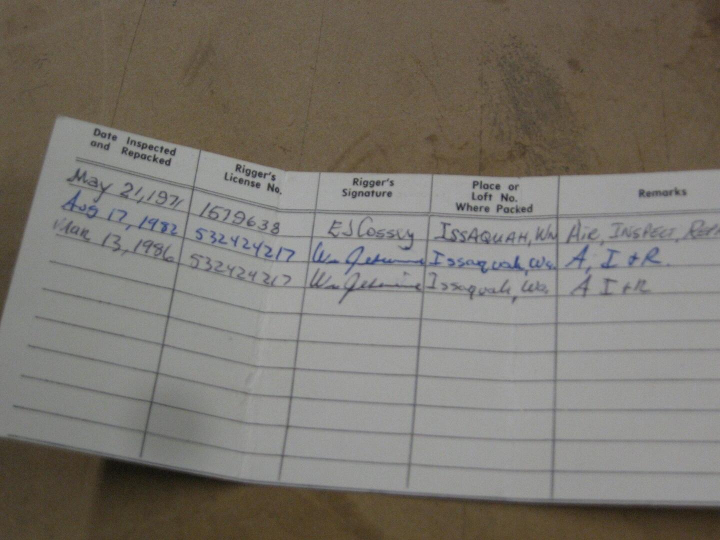 dbc-parachutes-hayden-rigging-card-cossey-signature-3-1.thumb.jpg.f8658300f008d006a7030ca4421dc9ea.jpg