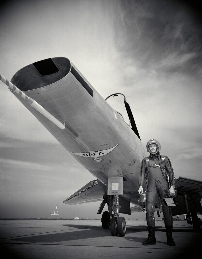 arc-1957-a-22548cropped.thumb.jpg.55951b6bd4a3023ed66adcd48584dd2b.jpg